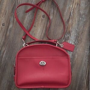 Coach Re-Edition Lunch Pail Crossbody Purse Red